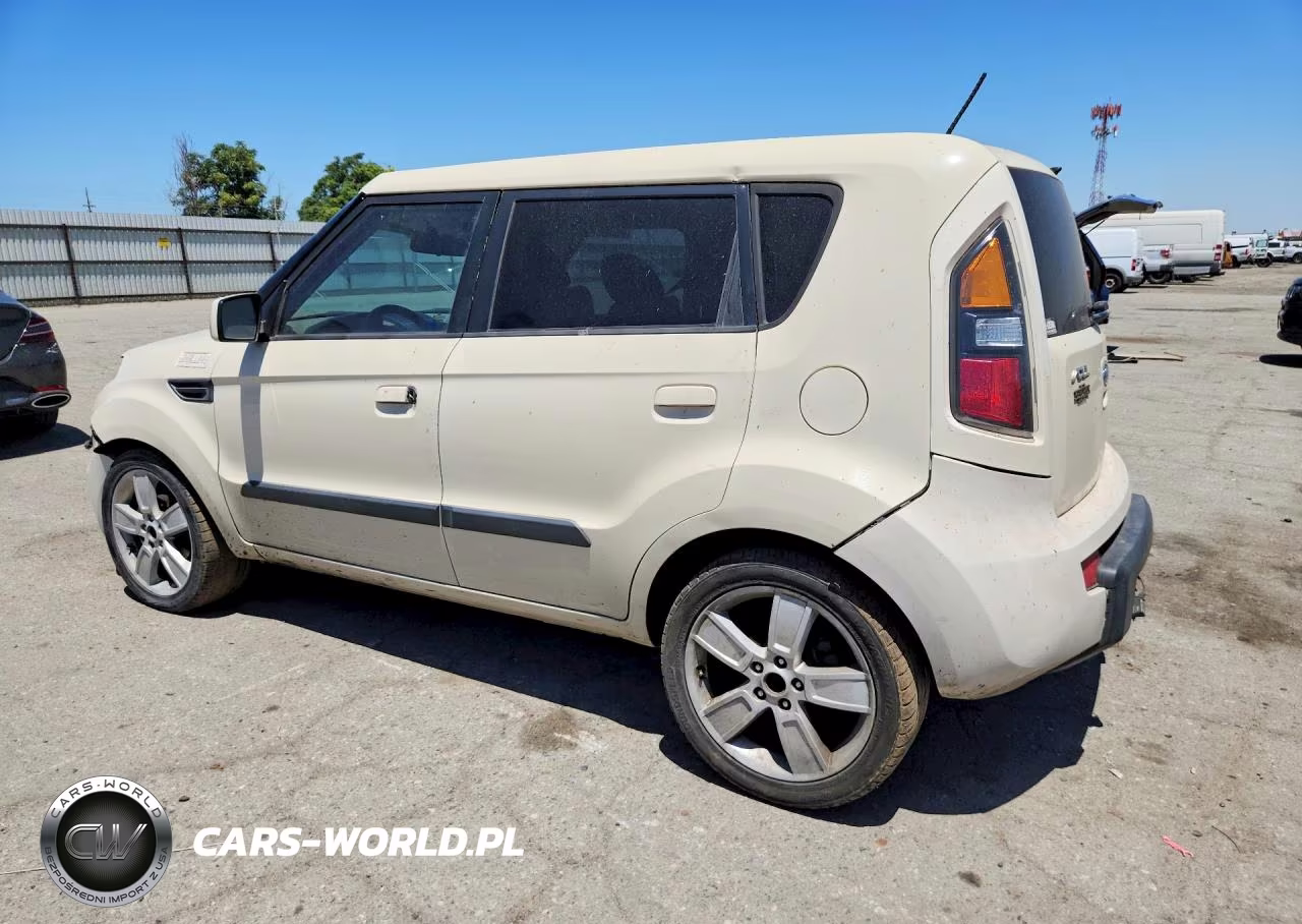 2010 Kia Soul + VIN:KNDJT2A22A7151471 - 2