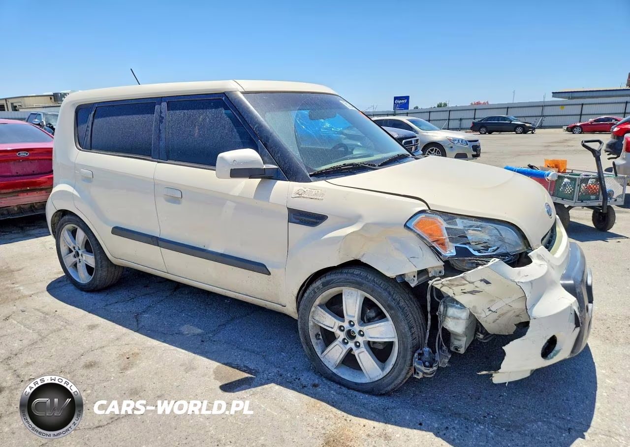 2010 Kia Soul + VIN:KNDJT2A22A7151471 - 4