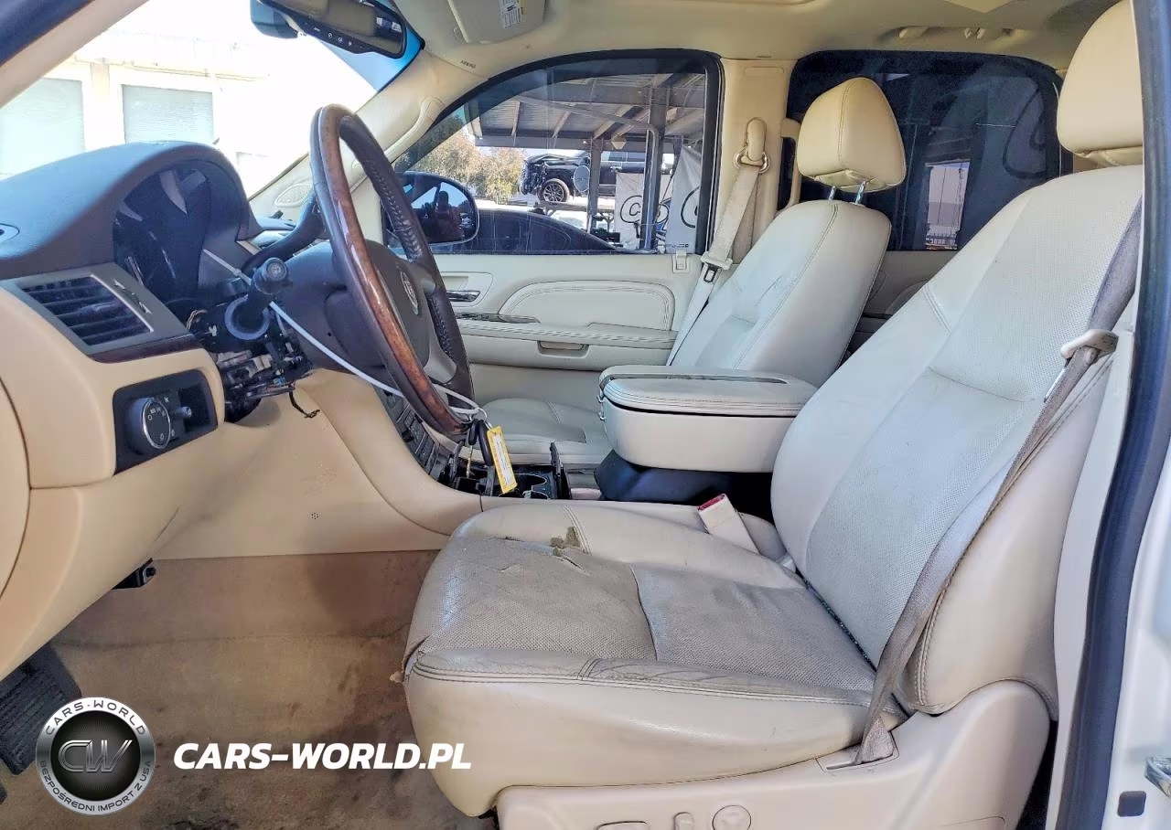 2007 Cadillac Escalade Luxury VIN:1GYFK63847R339045 - 7
