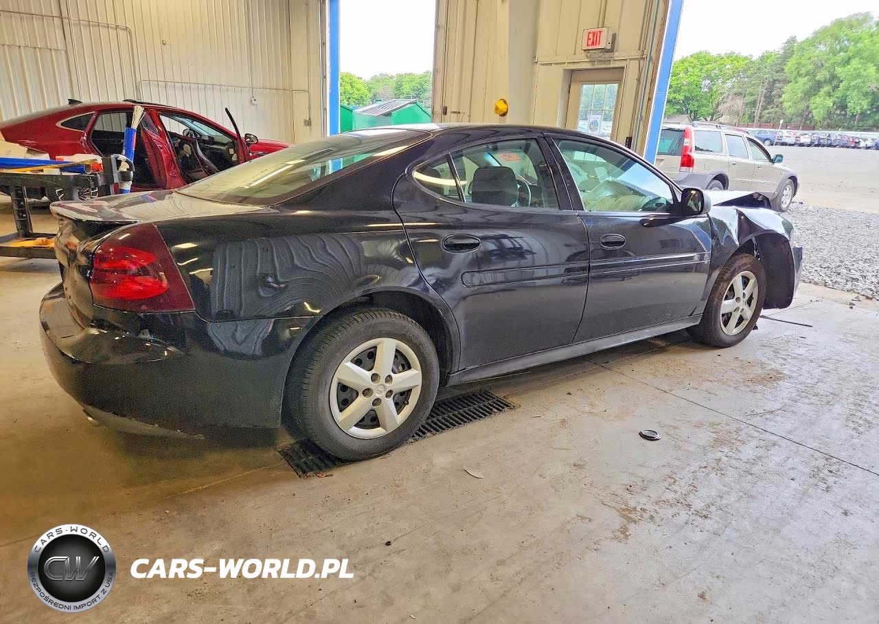2005 Pontiac Grand Prix VIN:2G2WP522751318179 - 3
