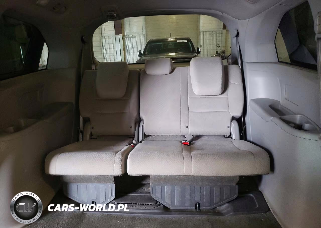 2016 Honda Odyssey Lx VIN:5FNRL5H24GB130781 - 10