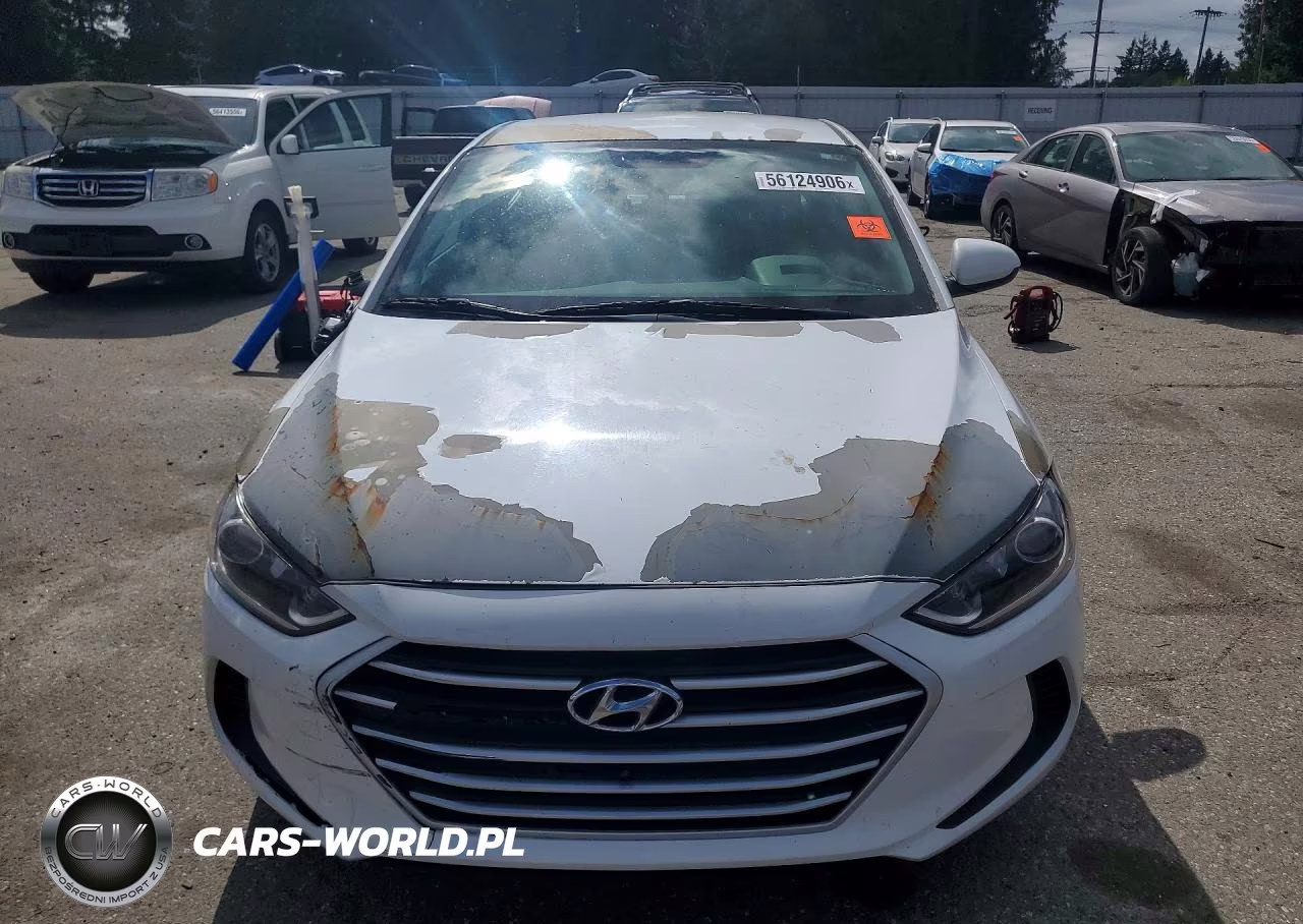 2018 Hyundai Elantra Sel VIN:5NPD84LF4JH257748 - 5