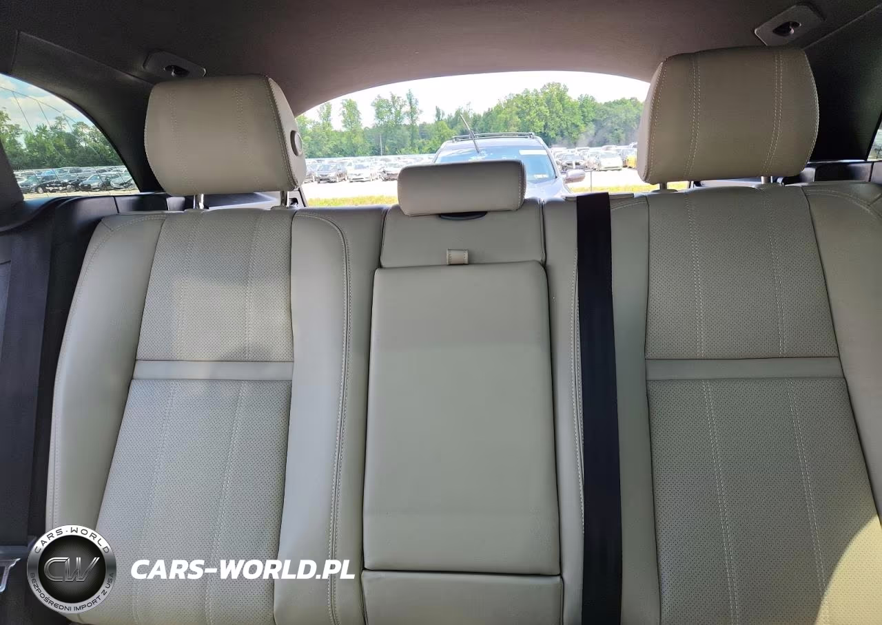 2018 Land Rover Range Rover Velar R-Dynamic Se VIN:SALYL2RX0JA776686 - 10