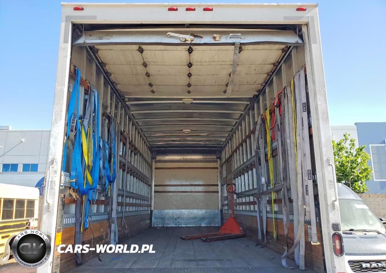 2018 Freightliner Business Class M2 Box Truck VIN:3ALACWFC1JDJU7327 - 10