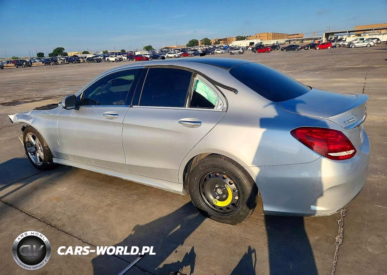 2015 Mercedes-Benz C 300 VIN:55SWF4JB0FU052320 - 2