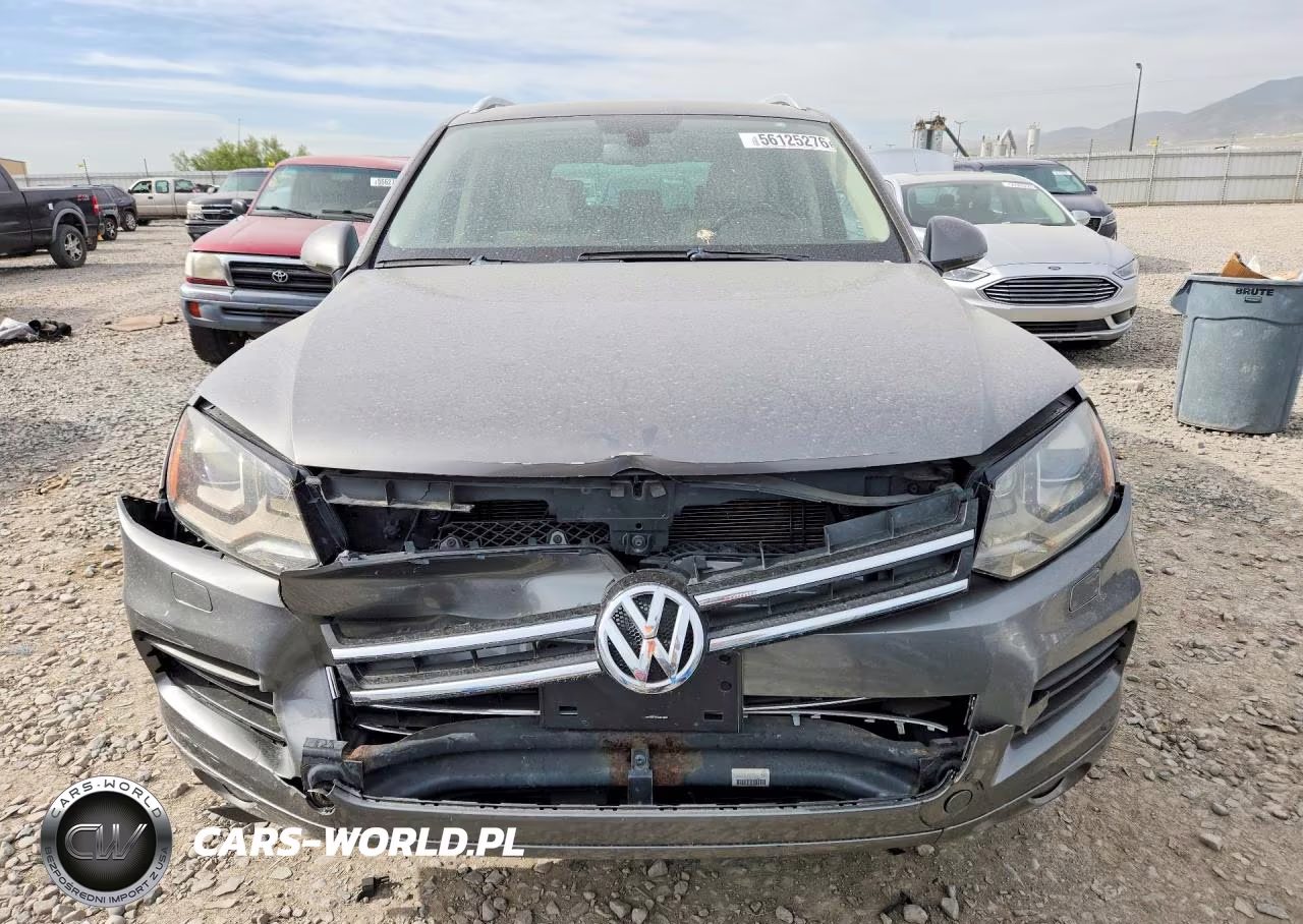2013 Volkswagen Touareg V6 VIN:WVGEF9BPXDD003209 - 5