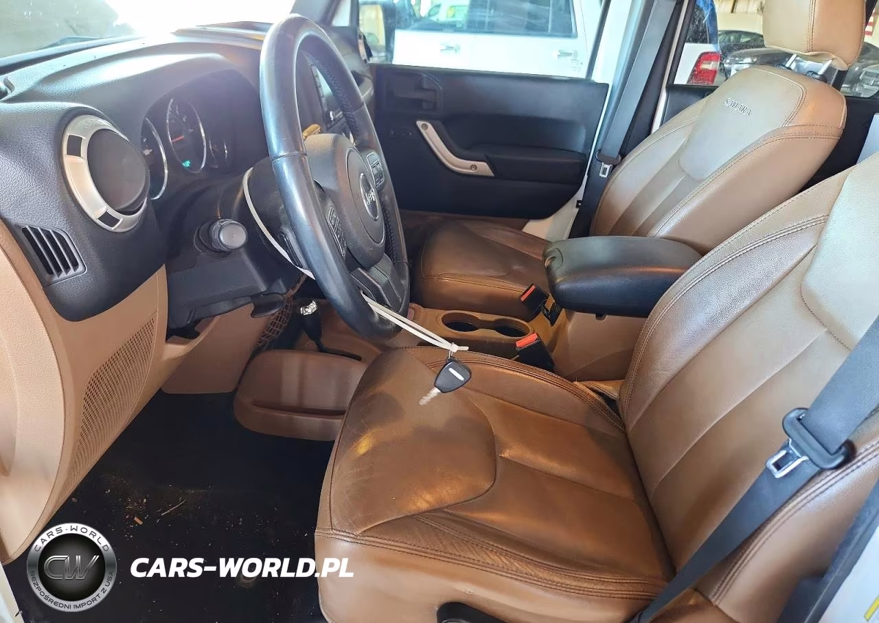 2018 Jeep Wrangler Unlimited Sahara VIN:1C4BJWEG5JL888162 - 7