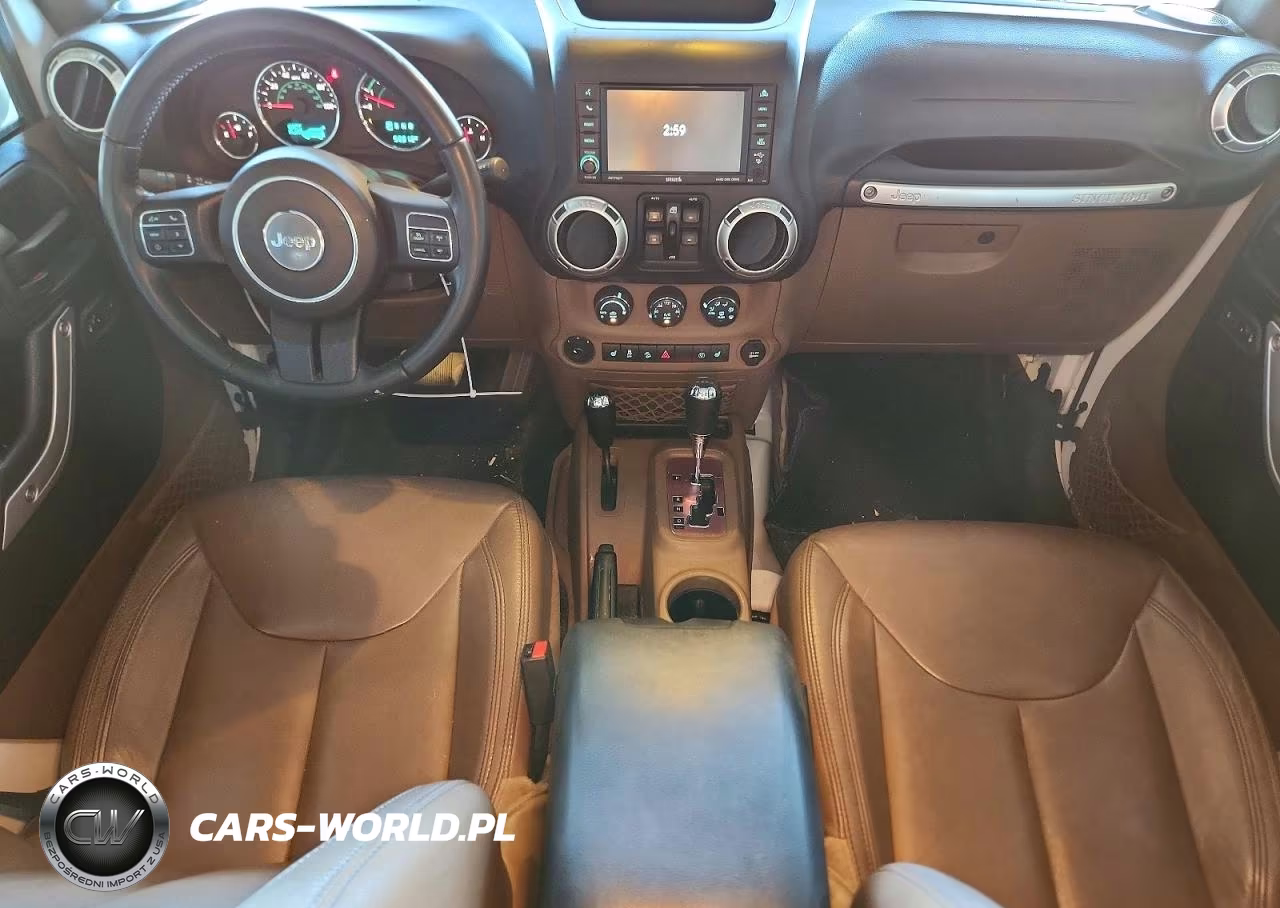2018 Jeep Wrangler Unlimited Sahara VIN:1C4BJWEG5JL888162 - 8