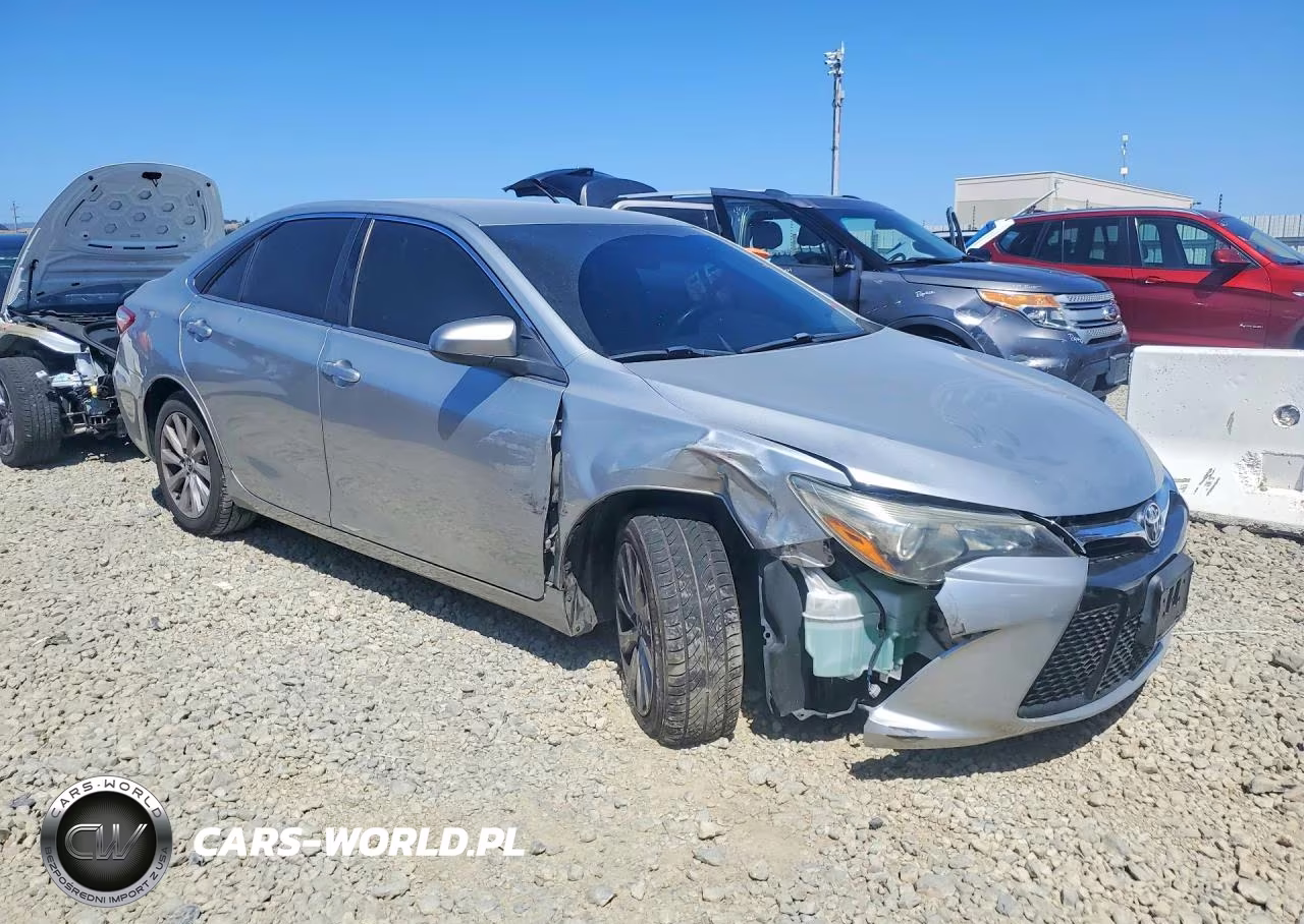 2016 Toyota Camry Se VIN:4T1BF1FK2GU233463 - 4