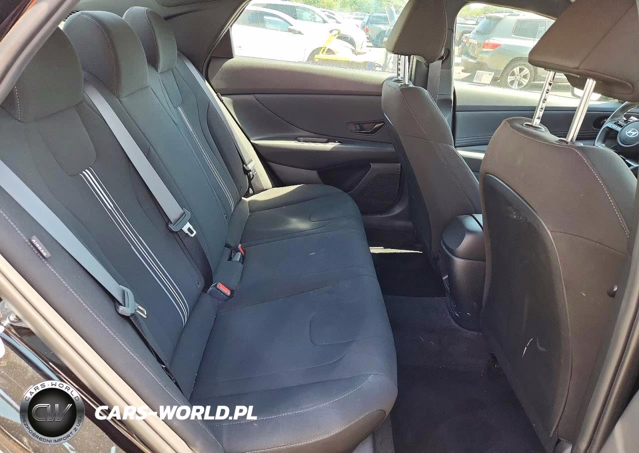 2025 Hyundai Elantra Sel Sport VIN:KMHLM4DG6SU906192 - 10