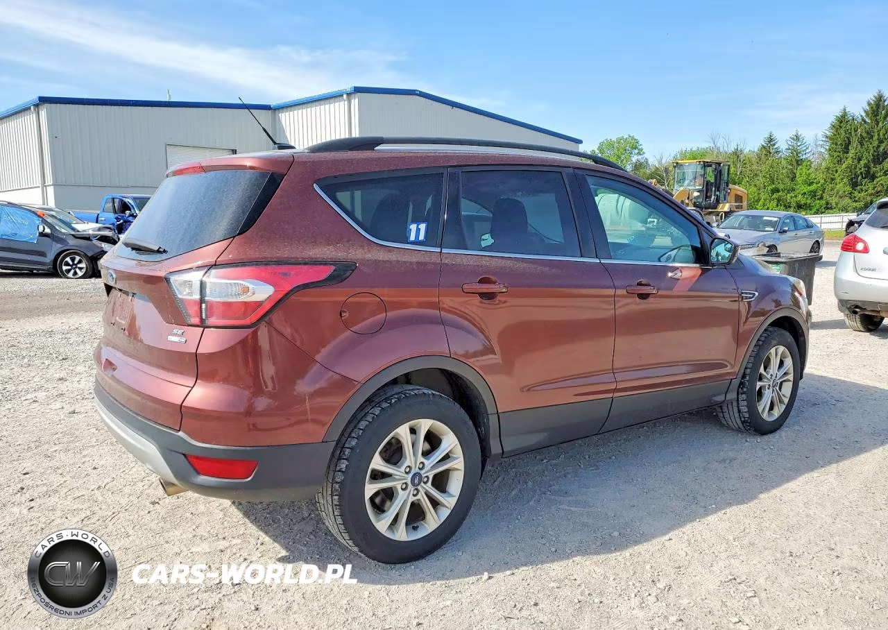 2018 Ford Escape Se VIN:1FMCU9GD1JUB33760 - 3