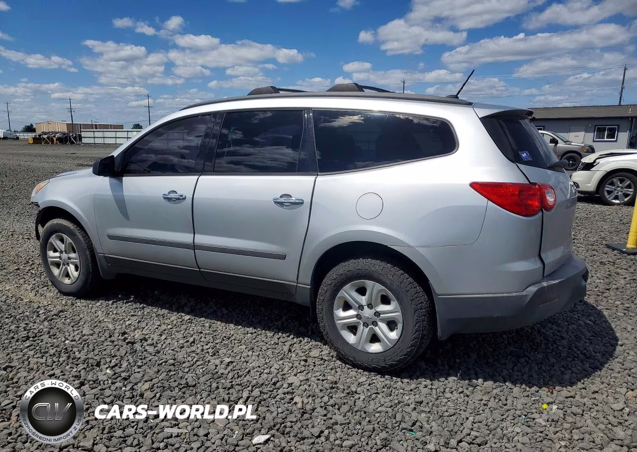 2012 Chevrolet Traverse Ls VIN:1GNKRFED2CJ147035 - 2