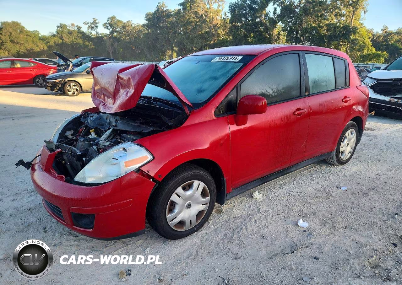 2011 Nissan Versa 1.8 S – zdjęcie 1 z 13