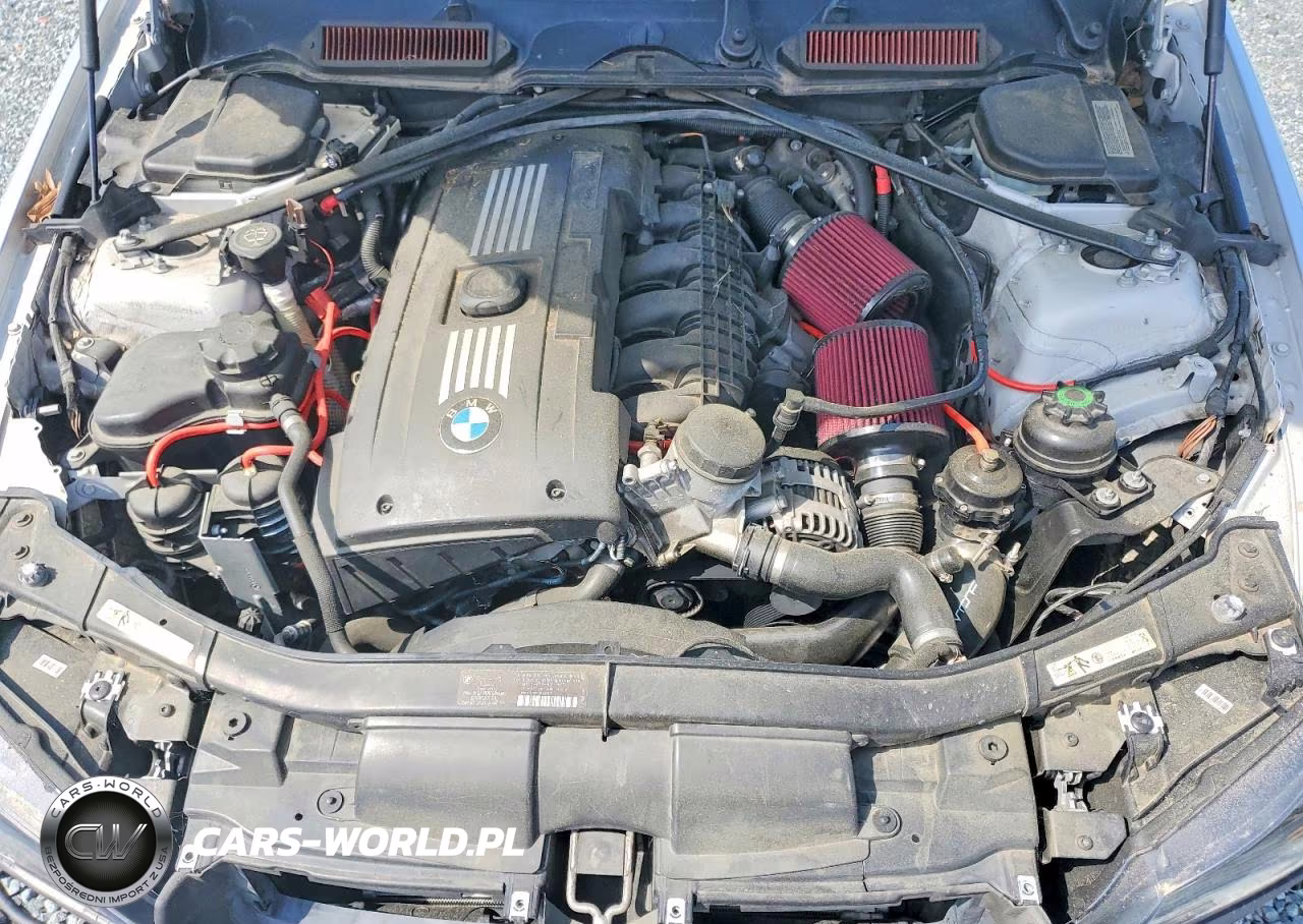 2010 BMW 335 Xi VIN:WBAPL3C55AA407996 - 11