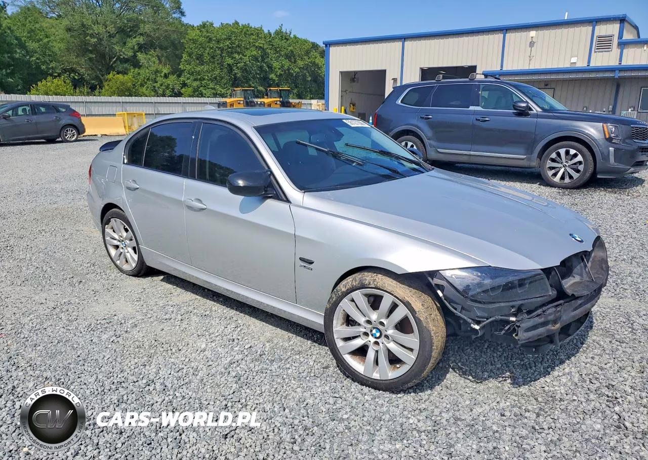 2010 BMW 335 Xi VIN:WBAPL3C55AA407996 - 4