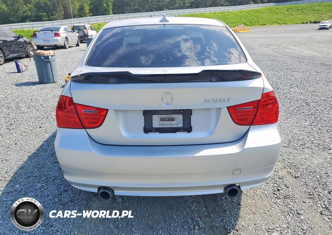2010 BMW 335 Xi VIN:WBAPL3C55AA407996 - 6