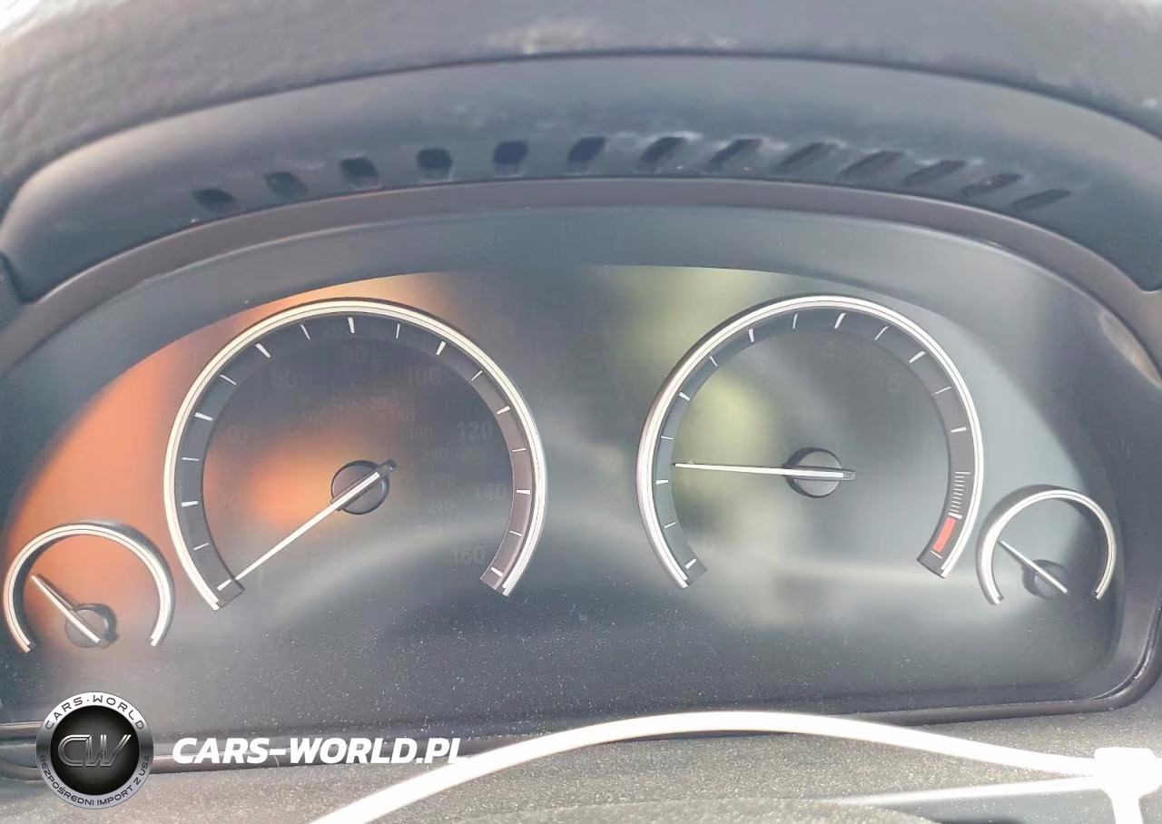 2015 BMW X5 xDrive35I VIN:5UXKR0C54F0K65677 - 9