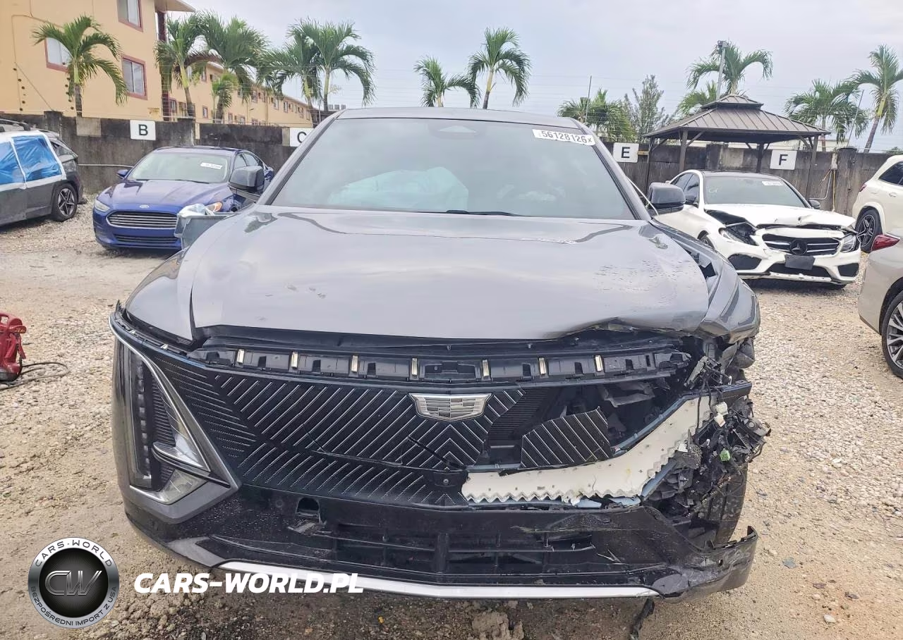 2023 Cadillac Lyriq Luxury VIN:1GYKPMRK1PZ000945 - 5