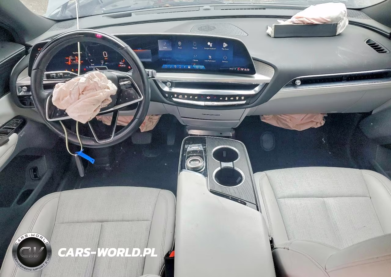 2023 Cadillac Lyriq Luxury VIN:1GYKPMRK1PZ000945 - 8