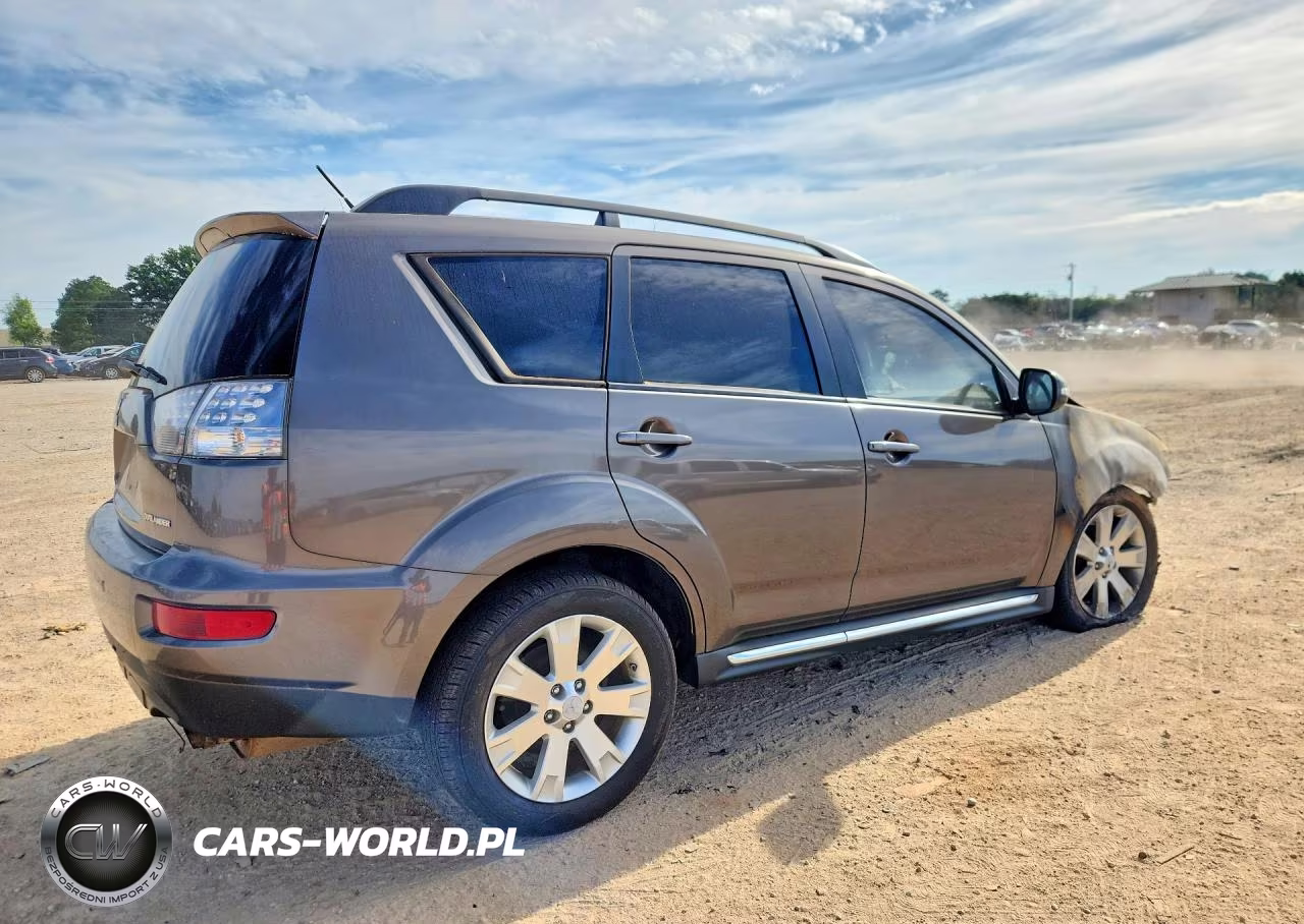 2013 Mitsubishi Outlander Se VIN:JA4JT3AW6DU020603 - 3