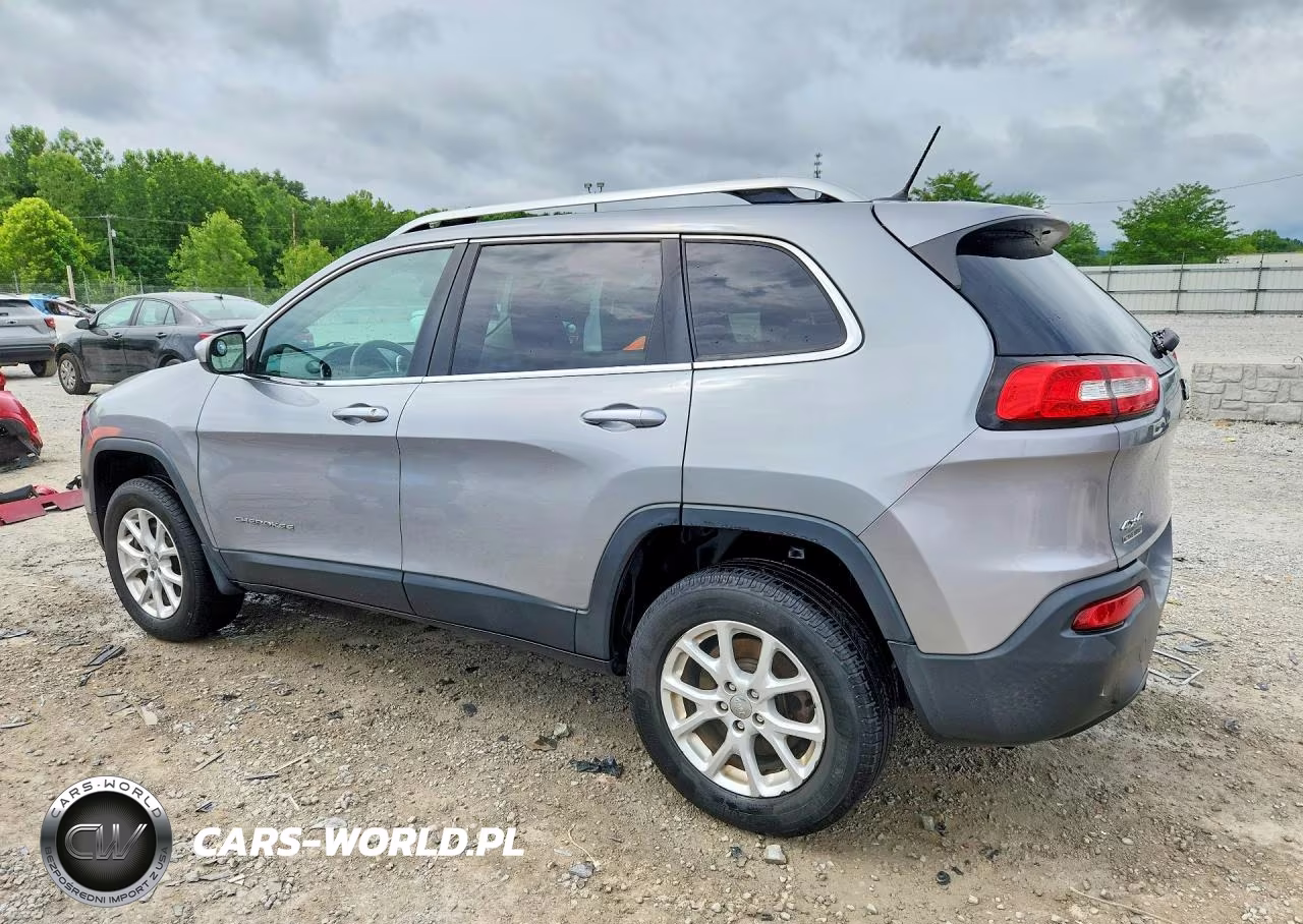 2014 Jeep Cherokee Latitude VIN:1C4PJMCB7EW247469 - 2
