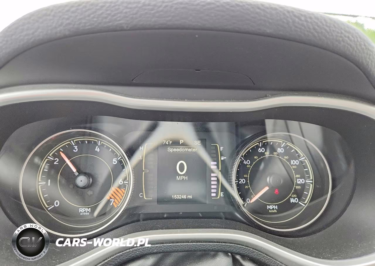 2014 Jeep Cherokee Latitude VIN:1C4PJMCB7EW247469 - 9