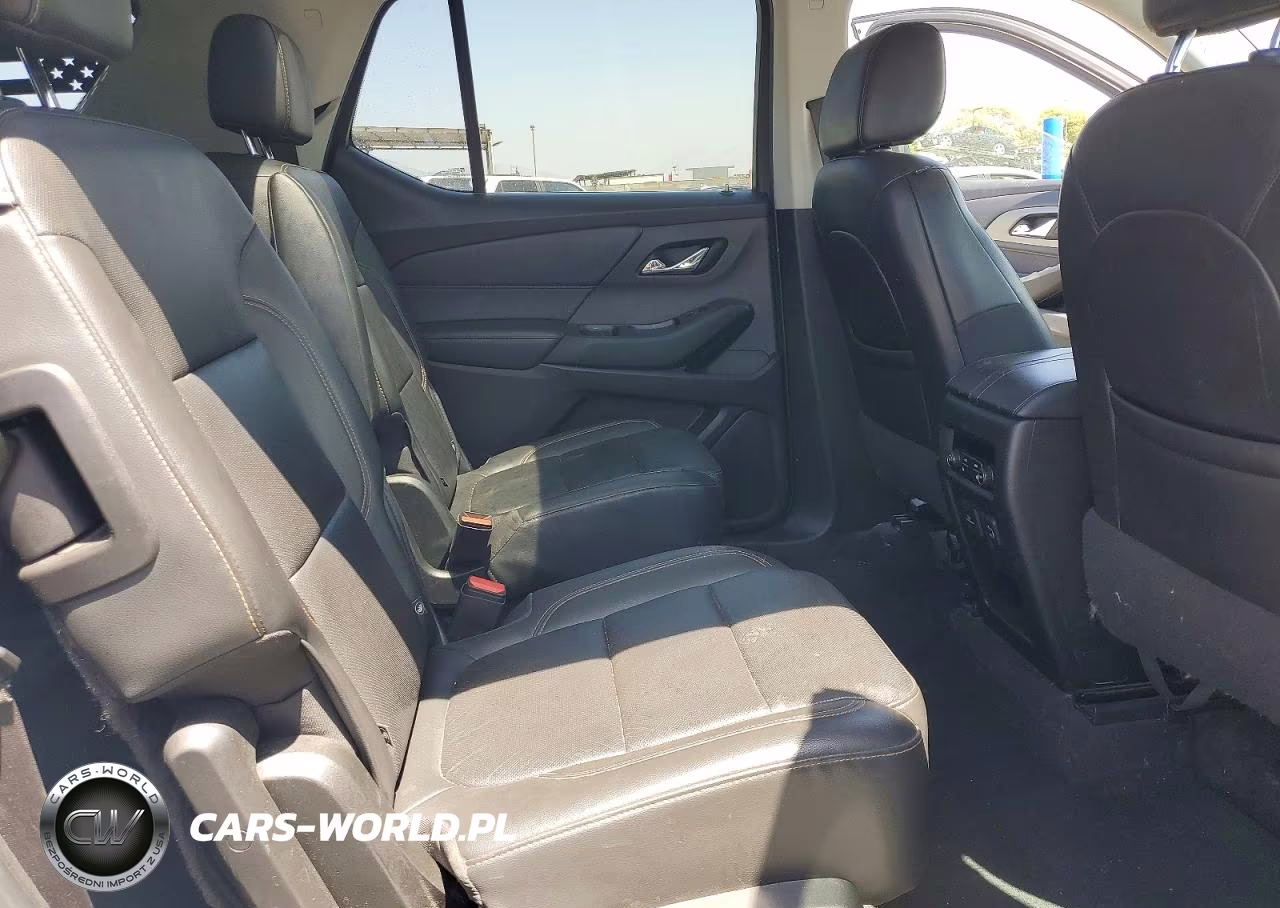 2021 Chevrolet Traverse Premier VIN:1GNERKKWXMJ149337 - 11