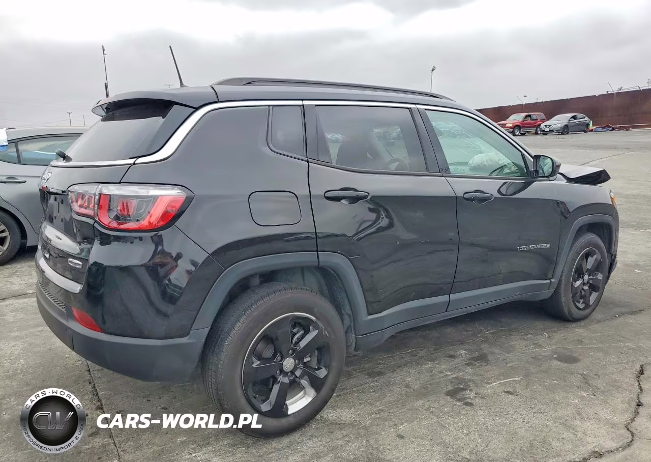 2018 Jeep Compass Latitude VIN:3C4NJCBB2JT408541 - 3