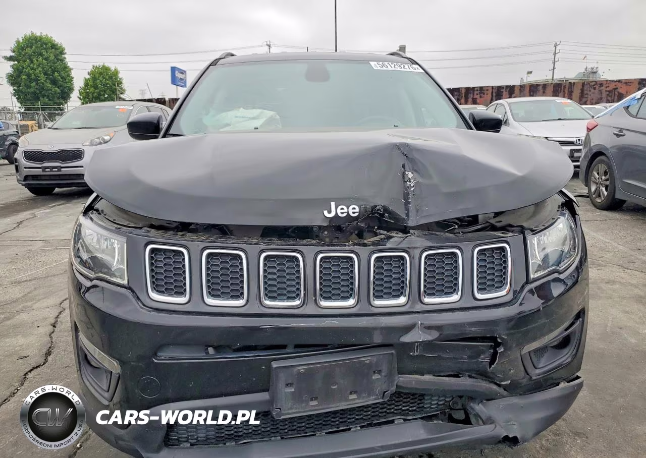 2018 Jeep Compass Latitude VIN:3C4NJCBB2JT408541 - 5