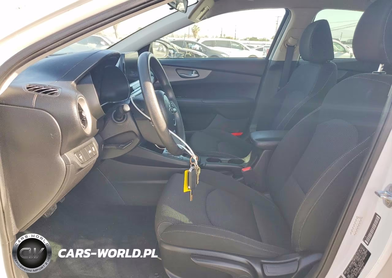 2021 Kia Forte Lxs VIN:3KPF24AD6ME349609 - 7