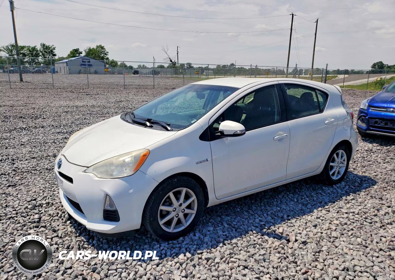 2012 TOYOTA PRIUS C THREE