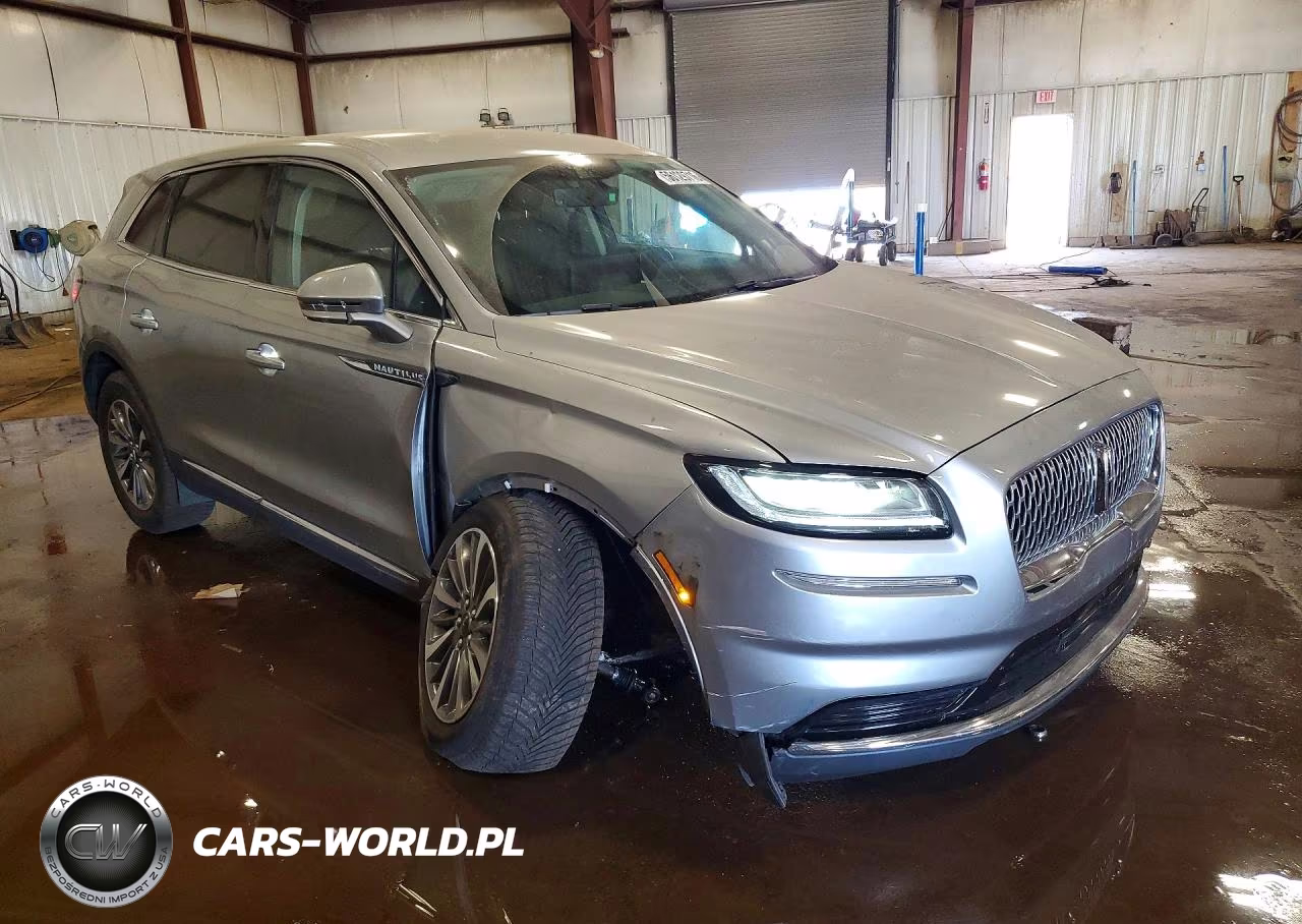 2021 Lincoln Nautilus VIN:2LMPJ8J9XMBL08305 - 4