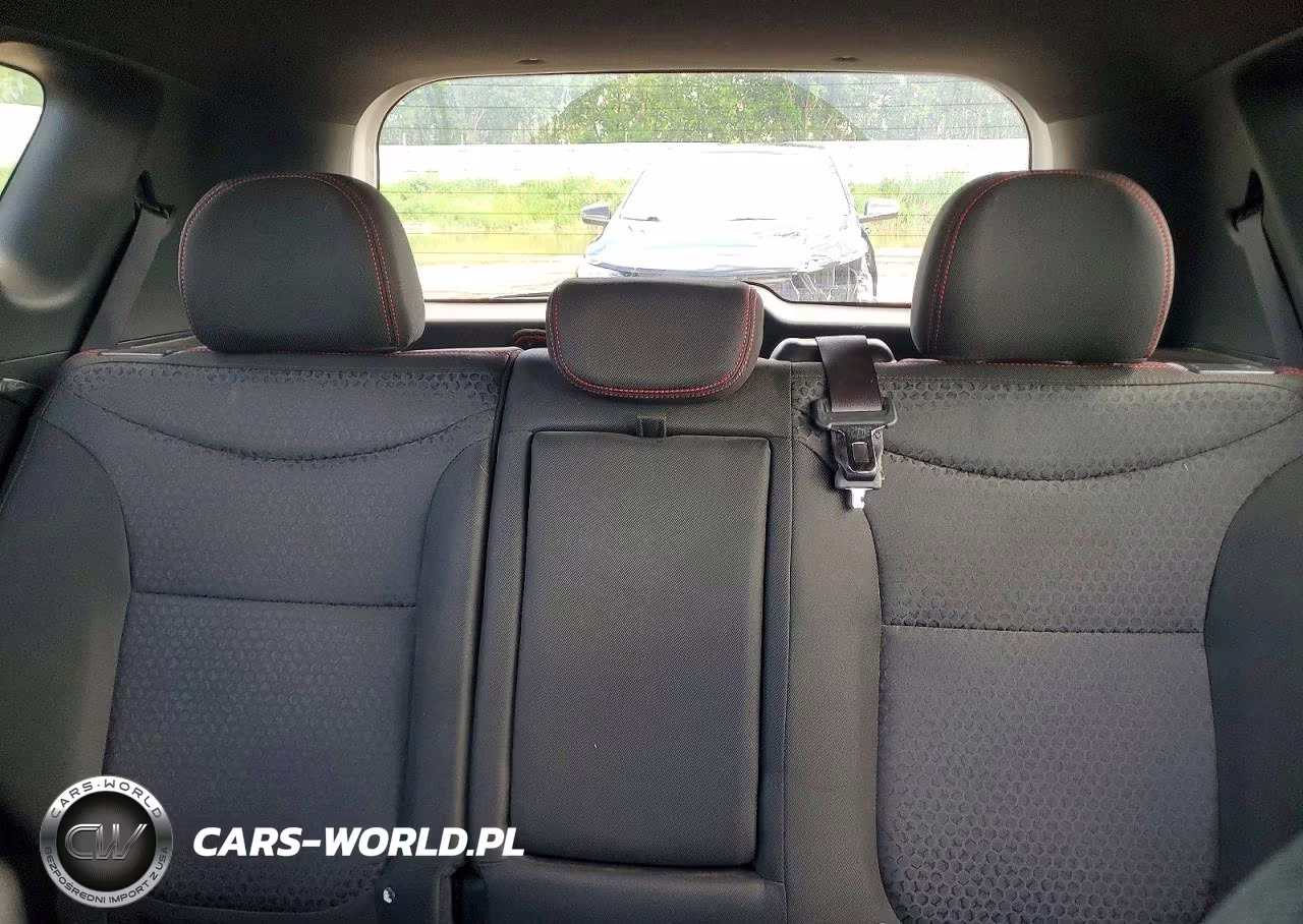 2018 Kia Soul + VIN:KNDJP3A55J7620198 - 10