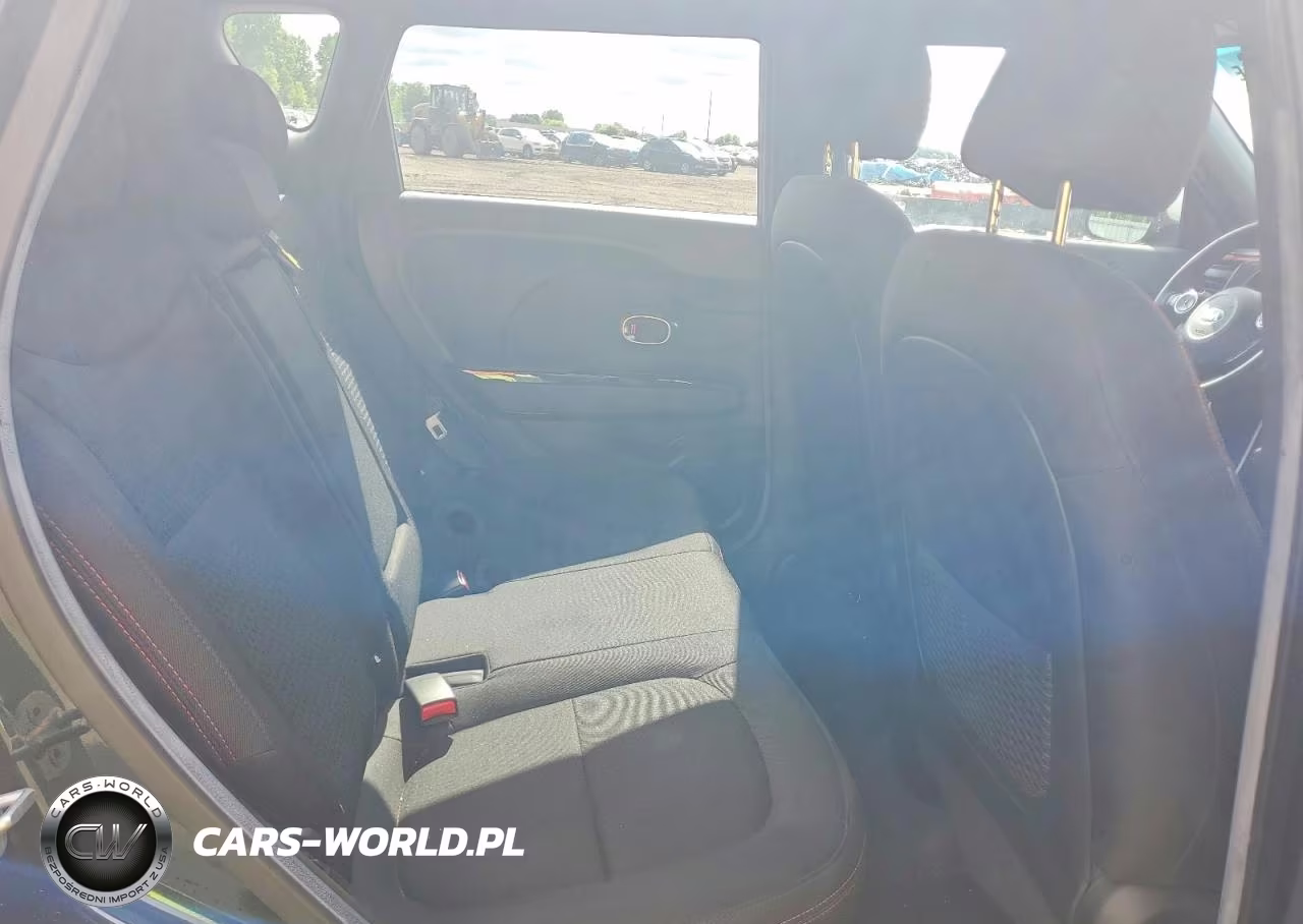 2018 Kia Soul + VIN:KNDJP3A55J7620198 - 11