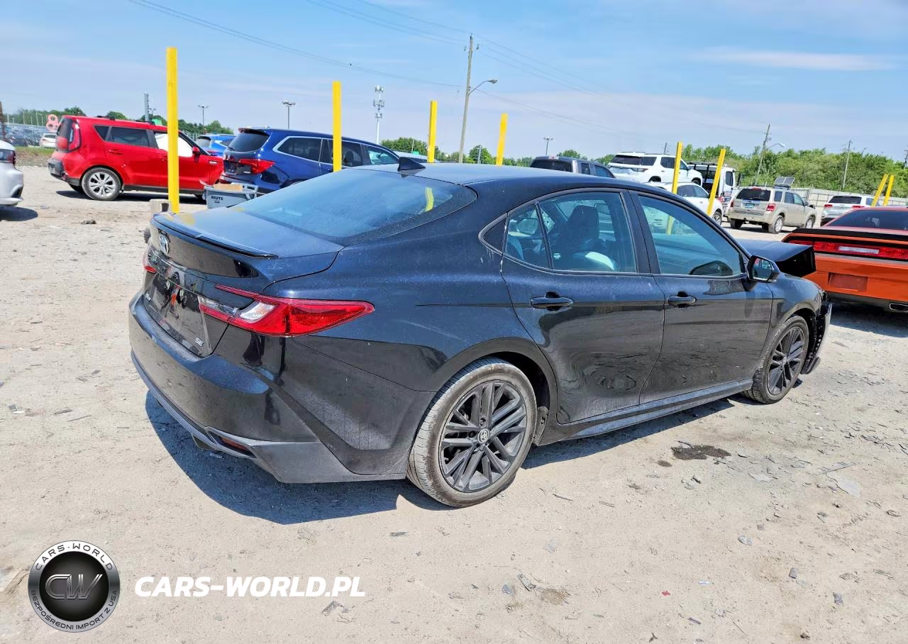 2025 Toyota Camry Se VIN:4T1DAACK4SU525717 - 3