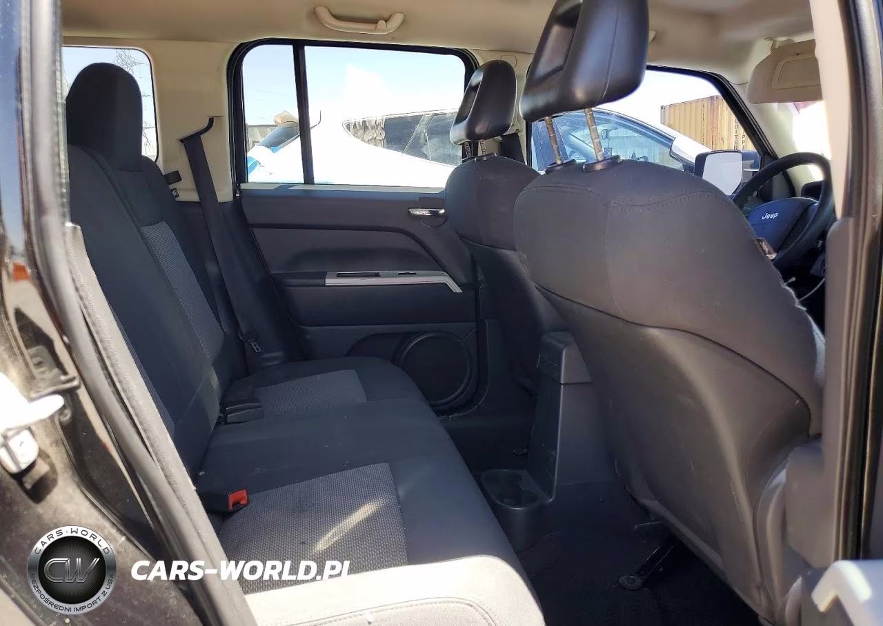 2008 Jeep Patriot Sport VIN:1J8FF28W68D622189 - 10