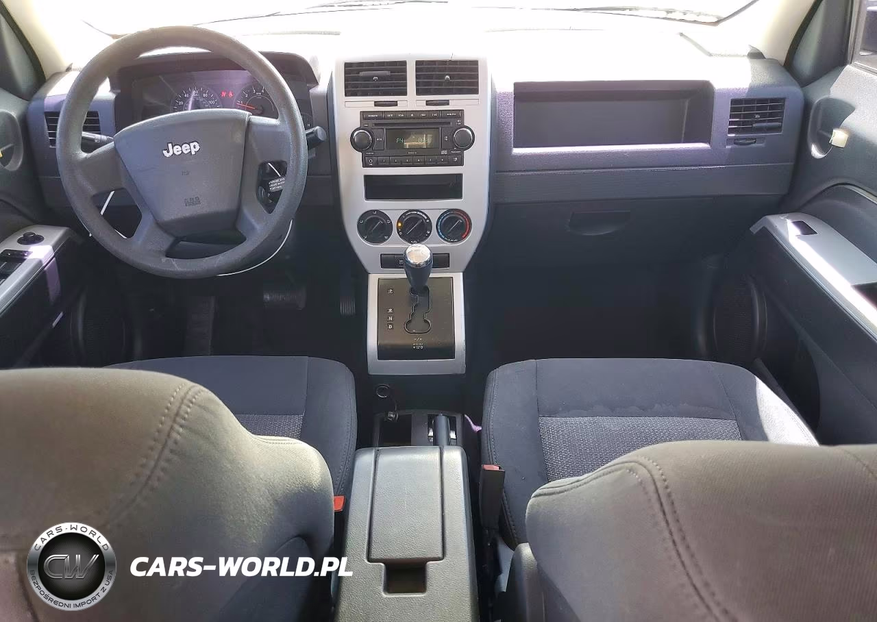 2008 Jeep Patriot Sport VIN:1J8FF28W68D622189 - 8