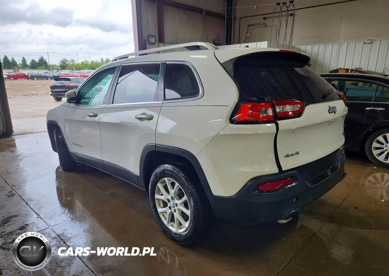 2016 Jeep Cherokee Latitude VIN:1C4PJMCB8GW153037 - 2