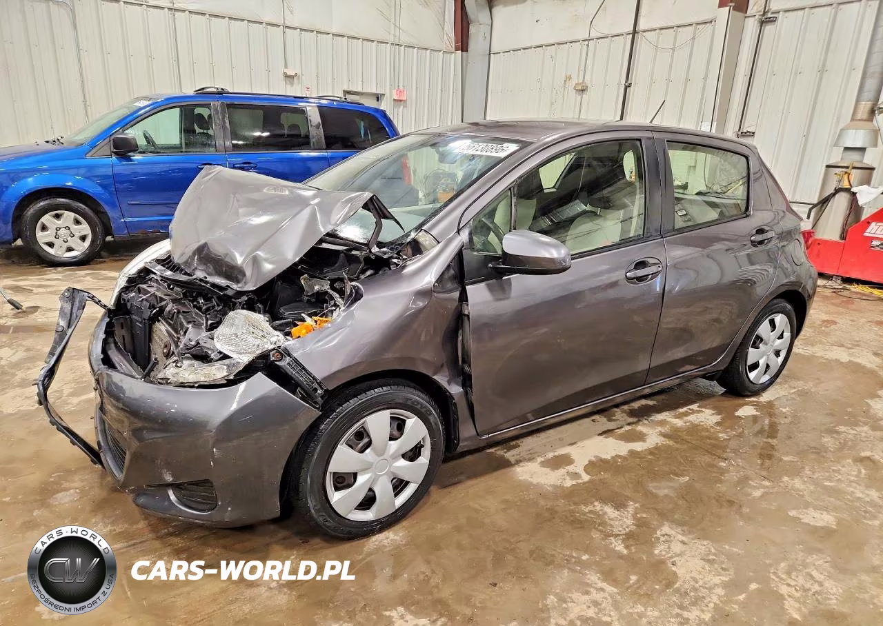 2012 Toyota Yaris 5-Door Le