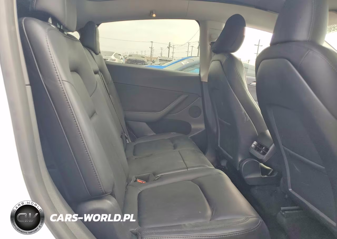 2023 Tesla Model Y VIN:7SAYGAEE1PF881184 - 11