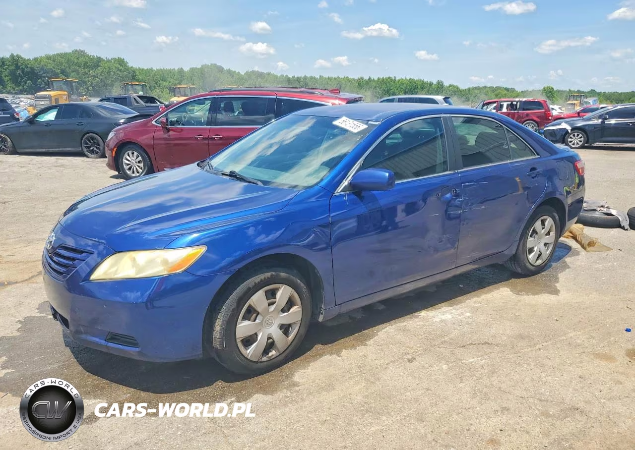 2009 Toyota Camry Le – zdjęcie 1 z 12