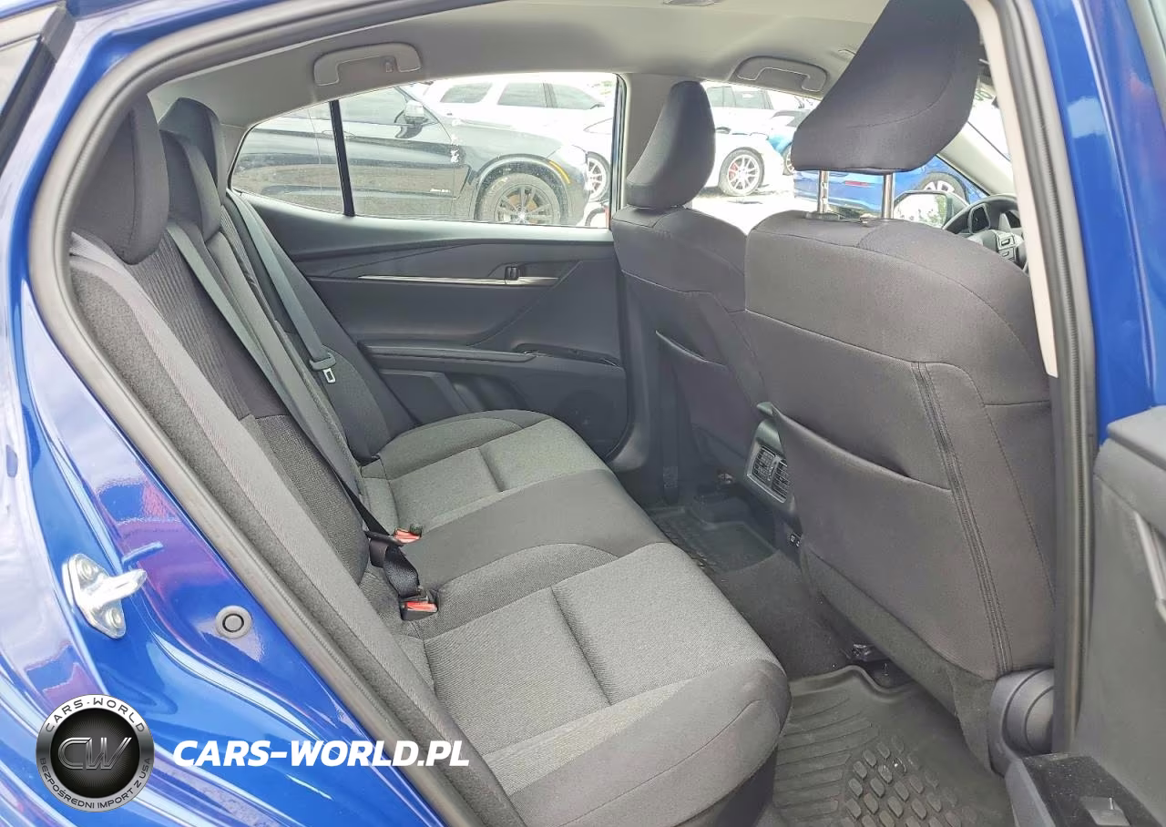 2025 Toyota Camry Le VIN:4T1DAACK5SU094675 - 10