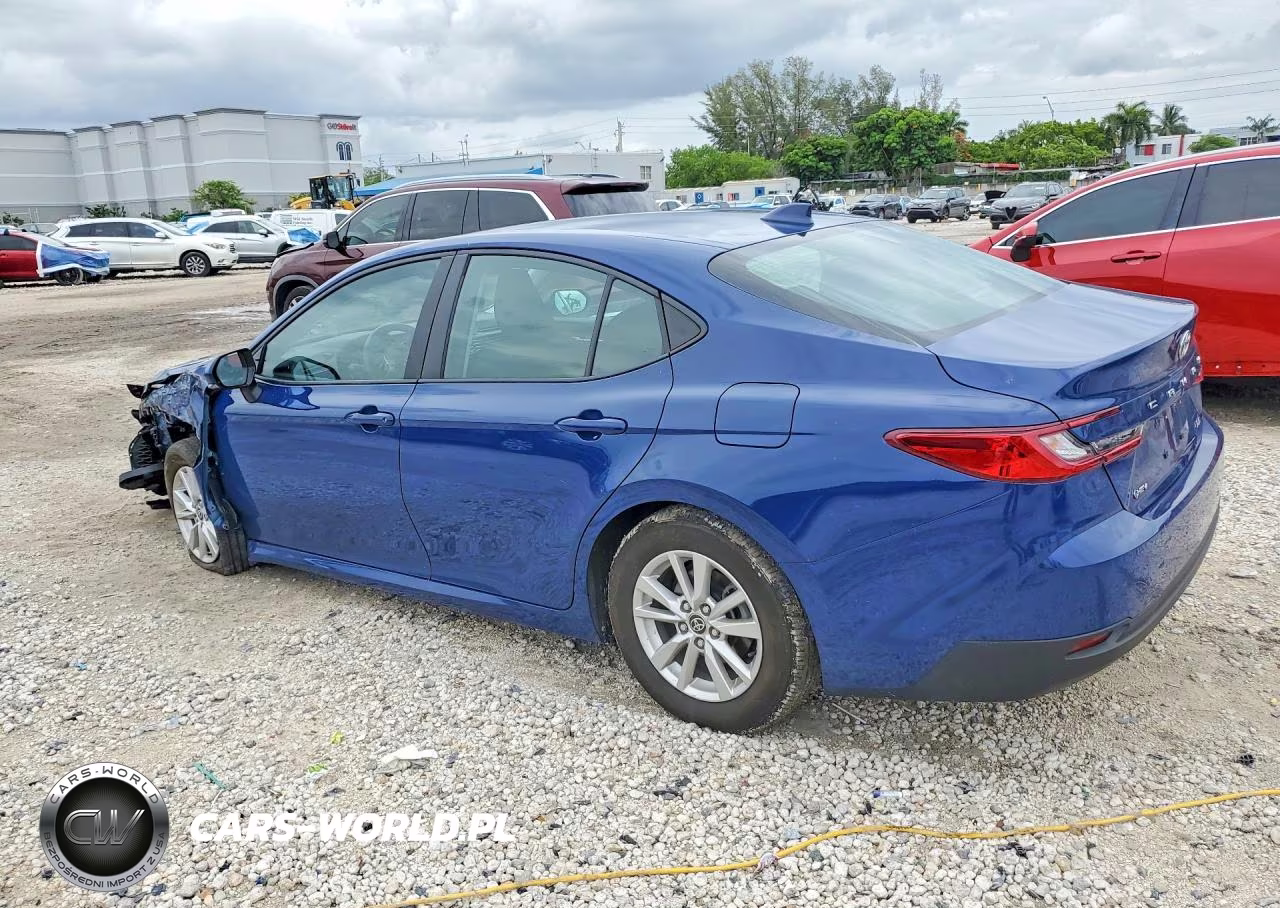 2025 Toyota Camry Le VIN:4T1DAACK5SU094675 - 2