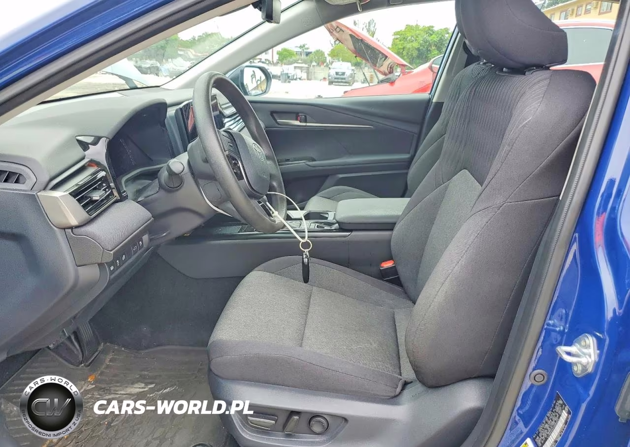 2025 Toyota Camry Le VIN:4T1DAACK5SU094675 - 7