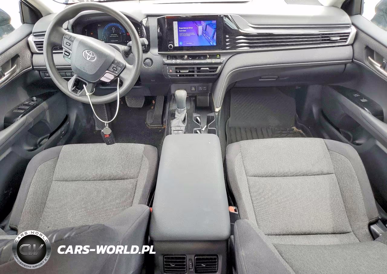 2025 Toyota Camry Le VIN:4T1DAACK5SU094675 - 8