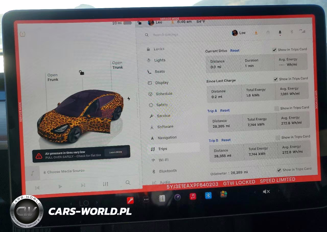 2023 Tesla Model 3 VIN:5YJ3E1EAXPF640203 - 9