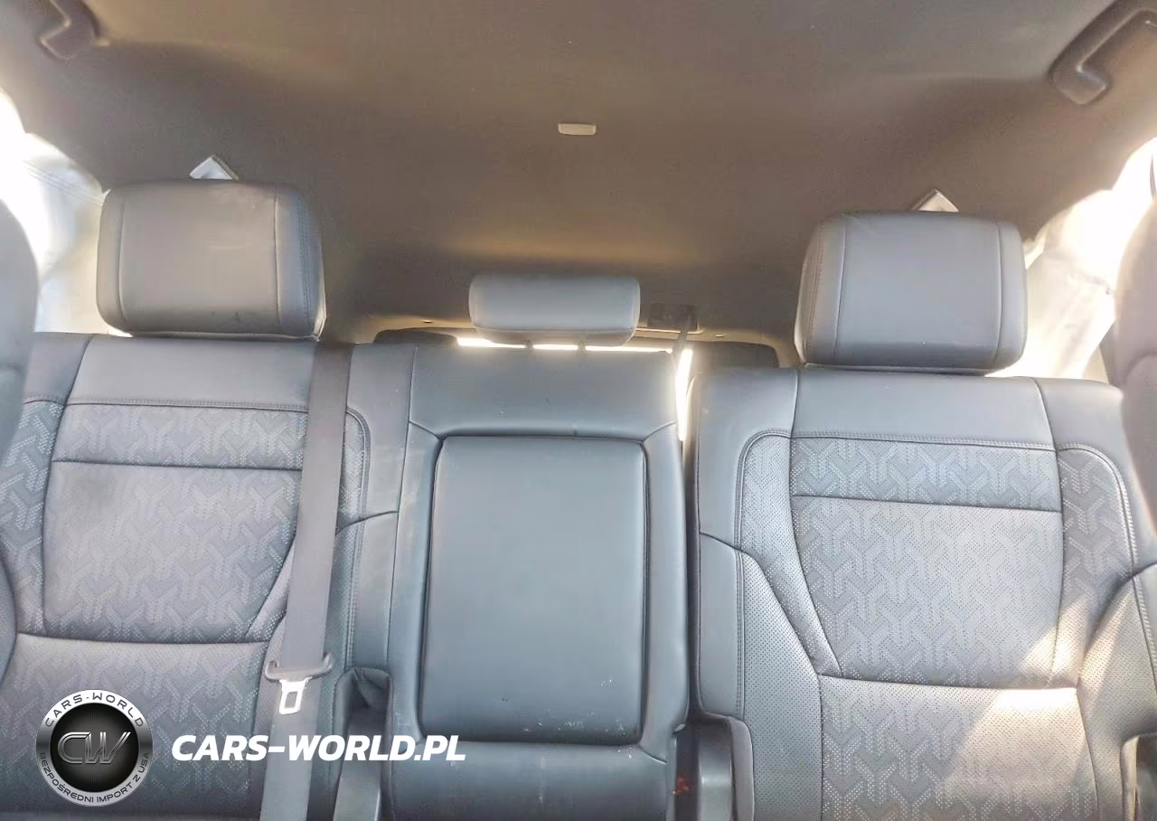 2025 Toyota Sequoia Limited VIN:7SVAAAAA7SX004030 - 10