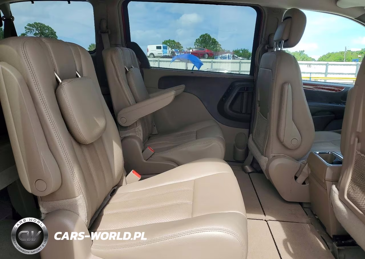 2013 Chrysler Town & Country Touring L VIN:2C4RC1CG0DR691944 - 11