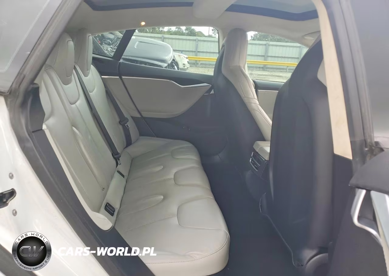 2016 Tesla Model S VIN:5YJSA1E20GF126716 - 10