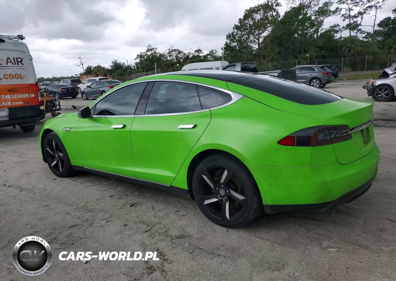 2016 Tesla Model S VIN:5YJSA1E20GF126716 - 2